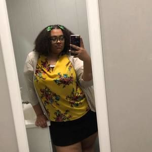 Meet your Posher, Amia